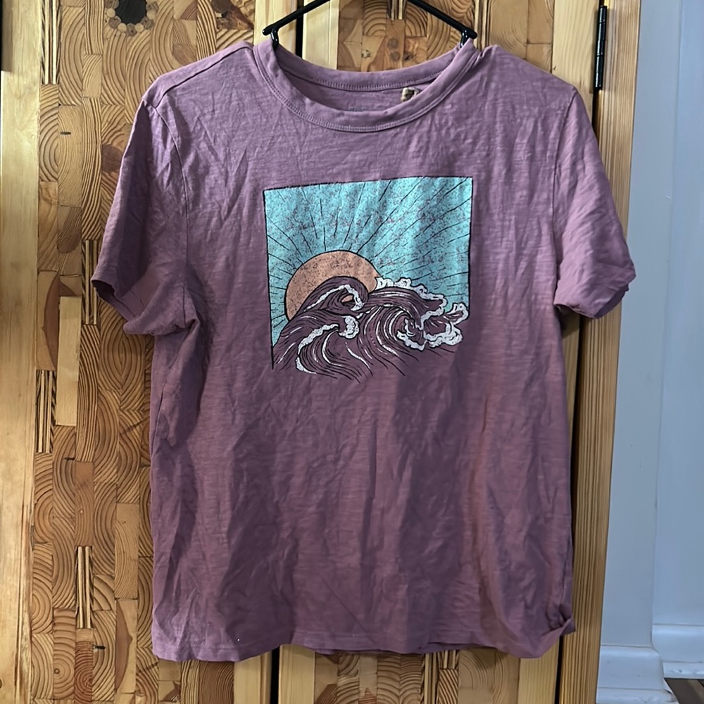 Wave tee